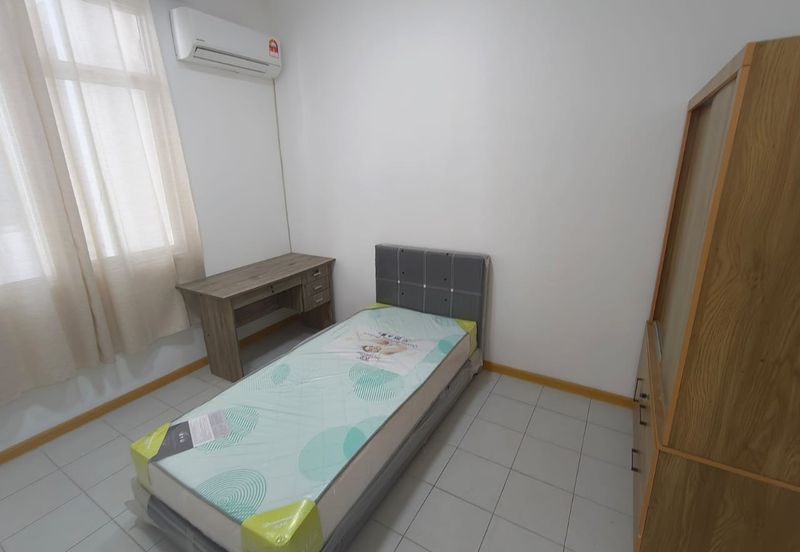 Prima Bintawa Apartment For Sale! Located at Bintawa