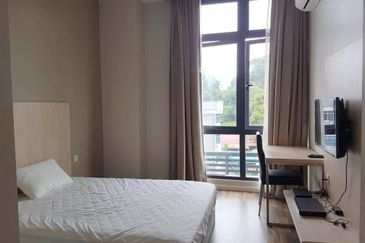 Uplands Suites Apartment (Studio) For Rent! Located at Jalan Uplands, Near Swinburne