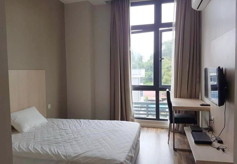 Uplands Suites Apartment (Studio) For Rent! Located at Jalan Uplands, Near Swinburne