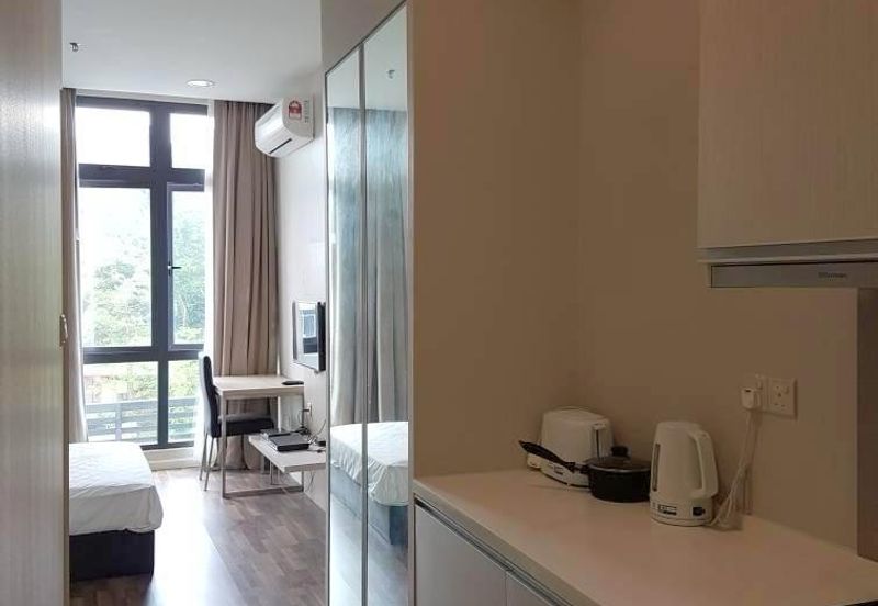Uplands Suites Apartment (Studio) For Rent! Located at Jalan Uplands, Near Swinburne