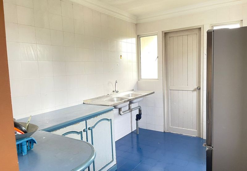 Central Court Apartment (Duplex Unit) For Rent/Sale  Located at Jalan Central 