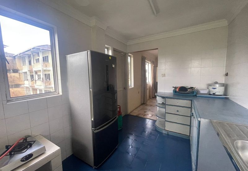 Central Court Apartment (Duplex Unit) For Rent/Sale  Located at Jalan Central 