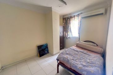 Central Court Apartment (Duplex Unit) For Rent/Sale  Located at Jalan Central 