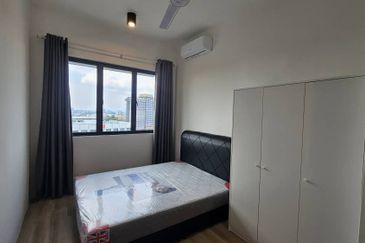 Kenny Hill Residence Apartment For Rent  Located at Kenny Hill, Opposite Swinburne