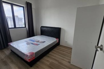 Kenny Hill Residence Apartment For Rent  Located at Kenny Hill, Opposite Swinburne