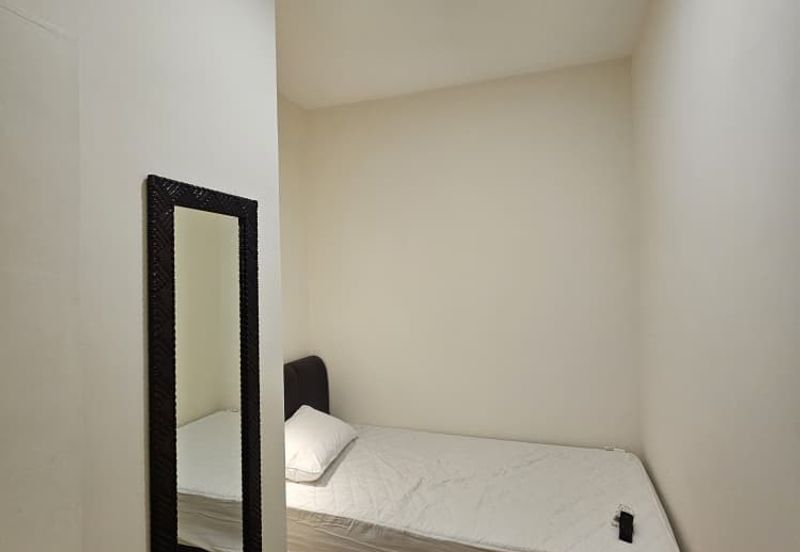 Riverine Diamond Condominium For Rent! Located at Jalan Petanak