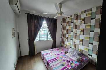 Double Storey Terrace Intermediate House For Rent! Located at Uni Central, Samarahan