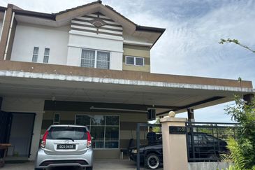 Double Storey Semi-Detached House For Rent! Located at Samariang Aman 2 - Oceania