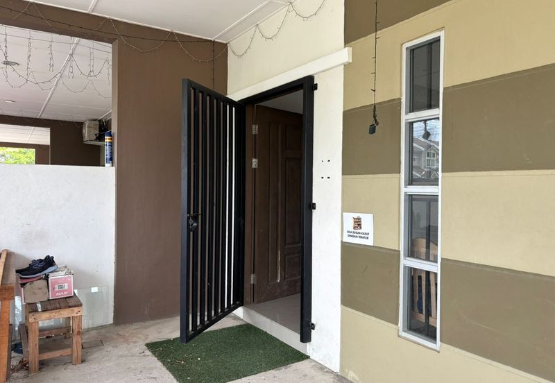 Double Storey Semi-Detached House For Rent! Located at Samariang Aman 2 - Oceania