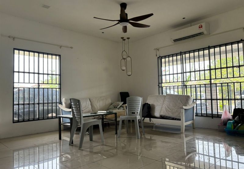 Double Storey Semi-Detached House For Rent! Located at Samariang Aman 2 - Oceania