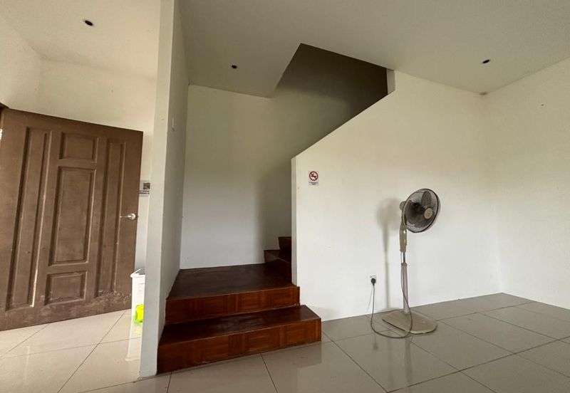 Double Storey Semi-Detached House For Rent! Located at Samariang Aman 2 - Oceania