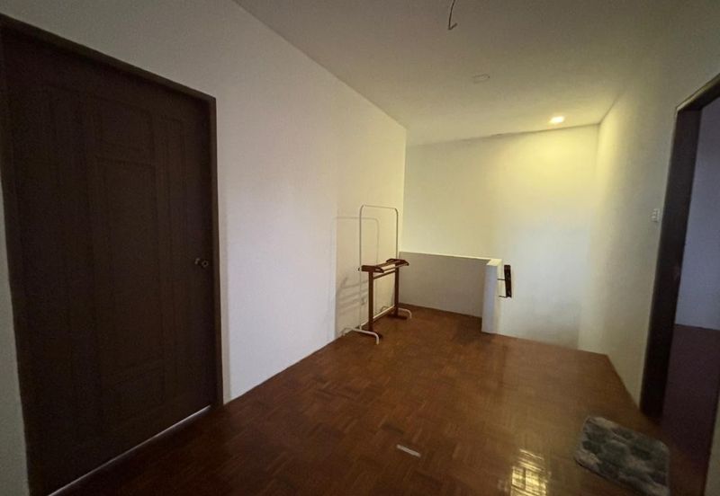 Double Storey Semi-Detached House For Rent! Located at Samariang Aman 2 - Oceania