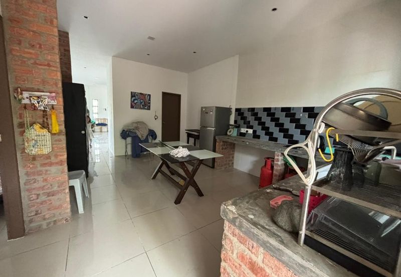 Double Storey Semi-Detached House For Rent! Located at Samariang Aman 2 - Oceania