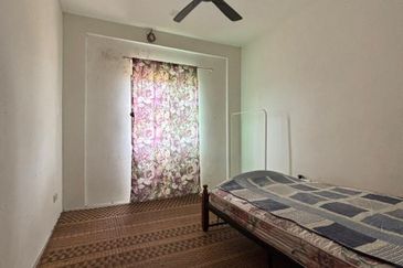 Double Storey Semi-Detached House For Rent! Located at Samariang Aman 2 - Oceania