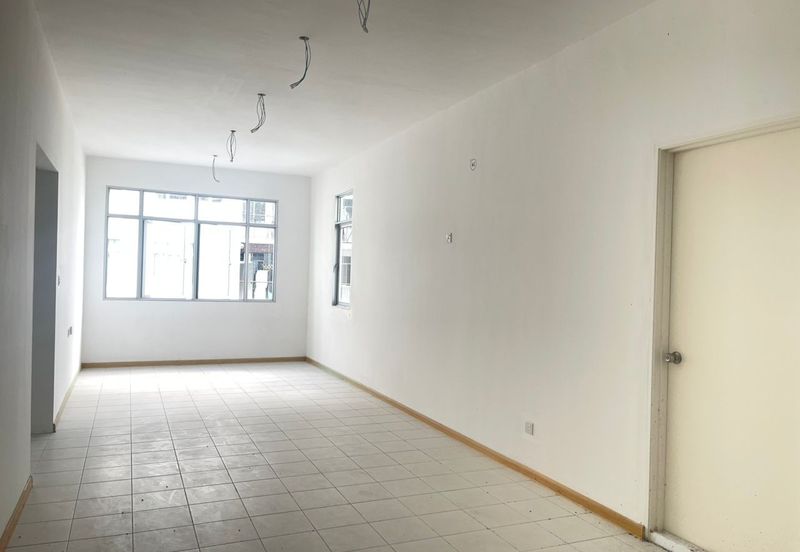 Brand New Apartment For Sale at Residensi Bintawa Riverfront 