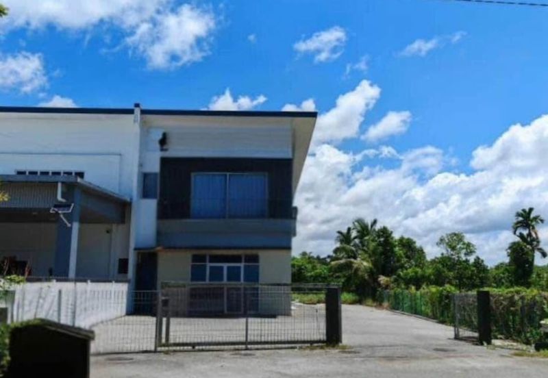 Double Storey Semi Detached Industrial Warehouse for SALE Location : Kampung Tematu, Batu Kitang Road
