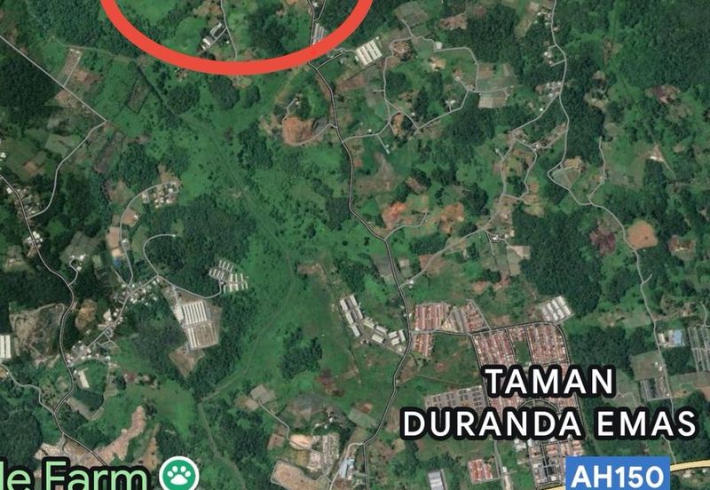 1st lot land at Batu Gong Kuching Serian 17 mile (Siburan Duranda Emas)