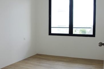 P Residence Apartment For Sale at Batu Kawa