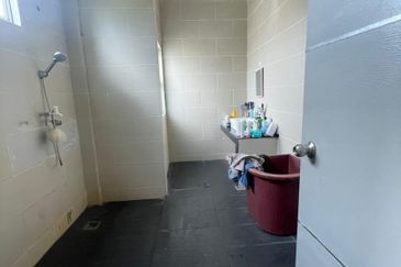 Batu Kawa Lorong Chungnion Double Storey Semi D House For Sale!