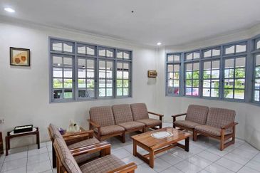 Double Storey Semi Detached For Sale! Located at Sungai Maong Tengah near Poh Kwong Park 
