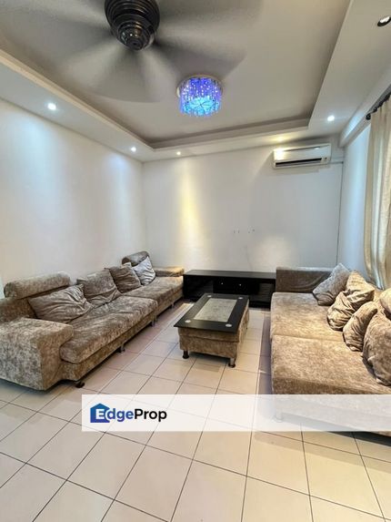 Double Storey Terrace Intermediate for rent Location: Kuching City mall., Sarawak, Kuching