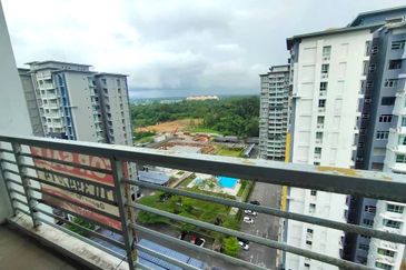 SkyVilla Condominium