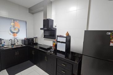 Kensho Townhouse For Sale Located at Batu Kawa