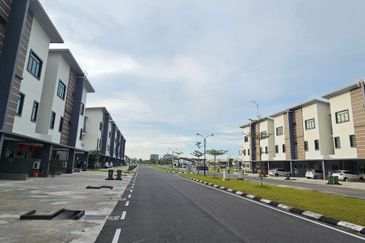 Kensho Townhouse For Sale Located at Batu Kawa