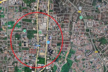 First Lot Land For Sale! Located at 4th Mile, facing Main Road