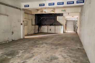 Second Floor Intermediate House FOR RENT! Located at 7th Mile