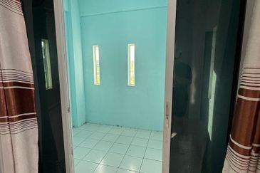Single Storey Terraced Corner House Miri FOR SALE! Location: Vista Perdana, Miri