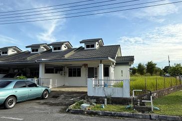 Single Storey Terraced Corner House Miri FOR SALE! Location: Vista Perdana, Miri