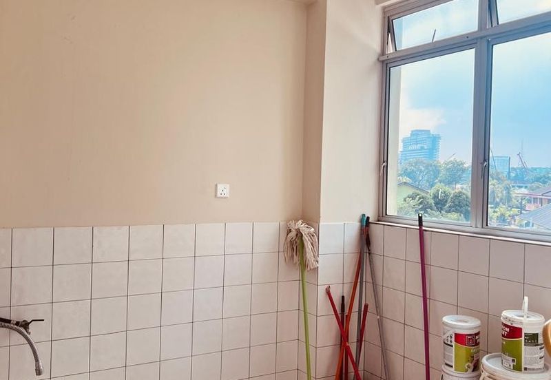 Floridale Condominium