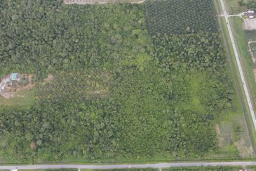 2 Lots of Land For Sale! Located at Asajaya