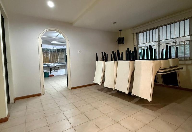 Double Storey Detached House For Sale! Location: Jalan Chong Choon, Krokop, Miri