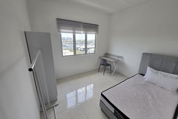 SP Lodge Apartment For Rent! Located at PIne Square Batu Kawa 