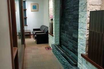 Second Floor Intermediate Shoplot For Rent! Located at Jalan Mendu