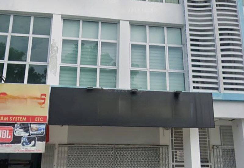 Shop Lot For Rent! Located at Tabuan Tranquility