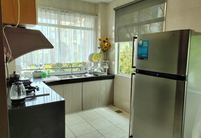 Eden Heights Condominium For Rent / For Sale Located at Richmond Hill