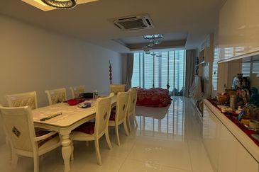 Bay Resort Condominium Miri For Sale!