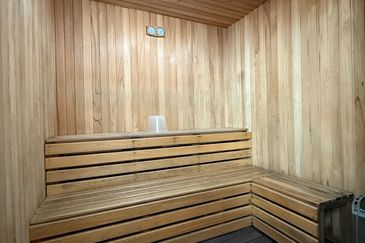 Bay Resort Condominium Miri For Sale!