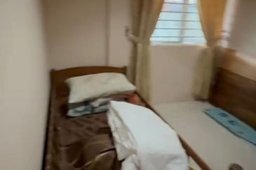 Single Storey Terrace Intermediate for Rent! Located at Taman Suria (Muara Tuang)