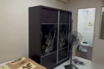 Single Storey Terrace Intermediate for Rent! Located at Taman Suria (Muara Tuang)