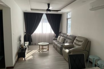 Prima Bintawa Apartment FOR RENT! Located at Bintawa