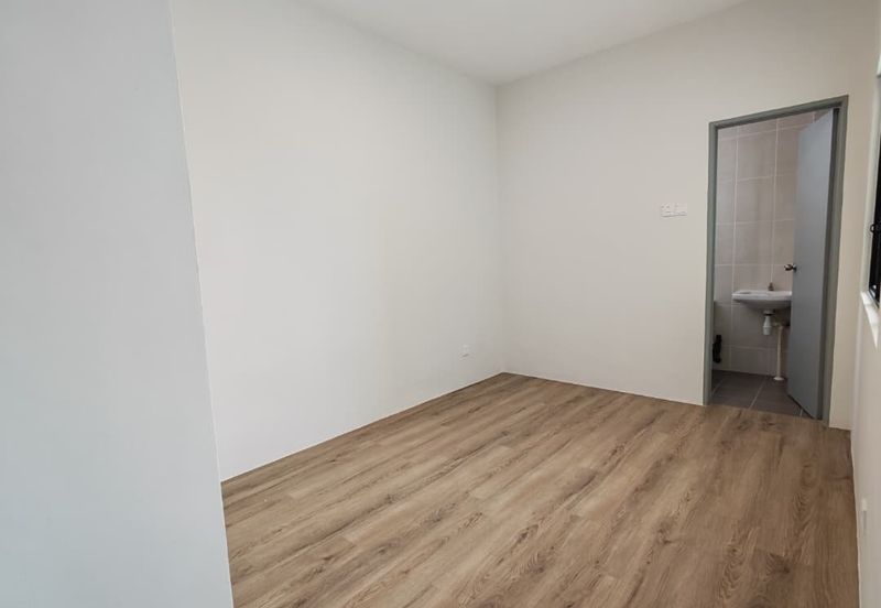 Kensho Lower Unit Townhouse For Rent Located at MJC, Batu Kawa