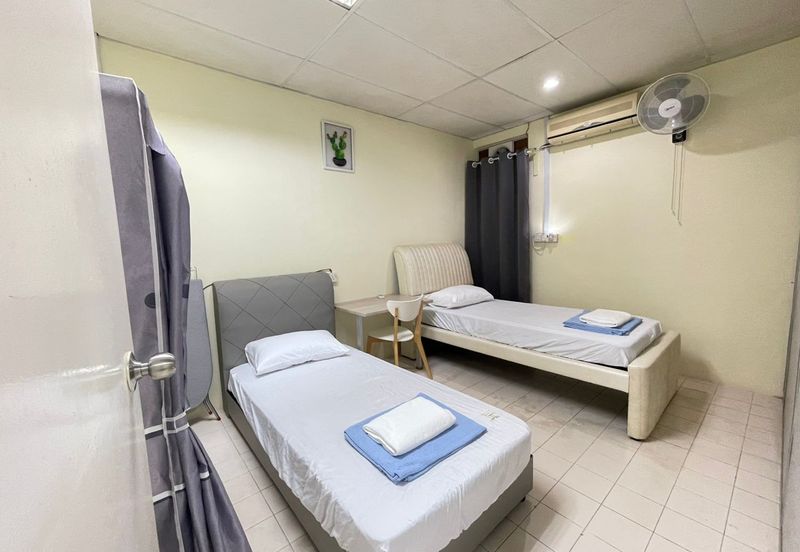 Chonglin Park Apartment For Rent  Short Term Stay   Location: Jalan Tabuan, Kuching