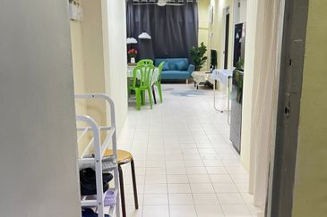 Chonglin Park Apartment For Rent  Short Term Stay   Location: Jalan Tabuan, Kuching