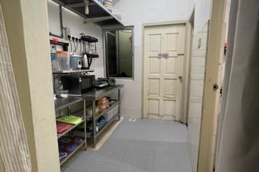 Chonglin Park Apartment For Rent  Short Term Stay   Location: Jalan Tabuan, Kuching