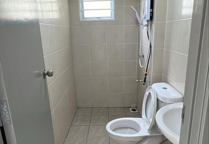 Sri Pertiwi SP Lodge Apartment FOR RENT! Located at MJC, Batu Kawa