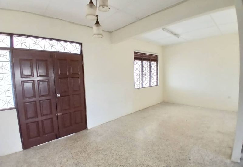 Double Storey Terrace Intermediate FOR SALE Jalan Urat Mata, Kuching, Sarawak